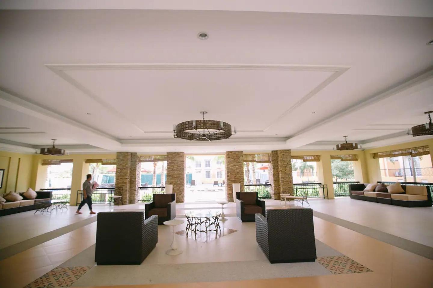 Kara'S Suite Cebu Buitenkant foto